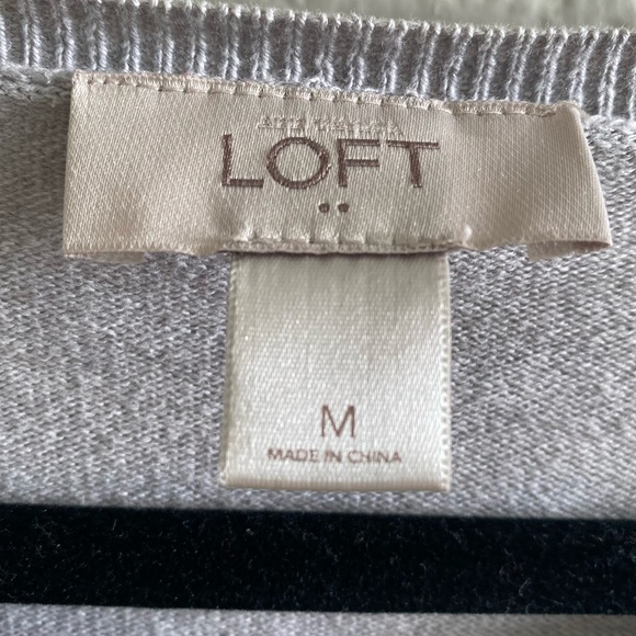 Women's Gray LOFT Button Down Cardigan Size Medium - Picture 5 of 5